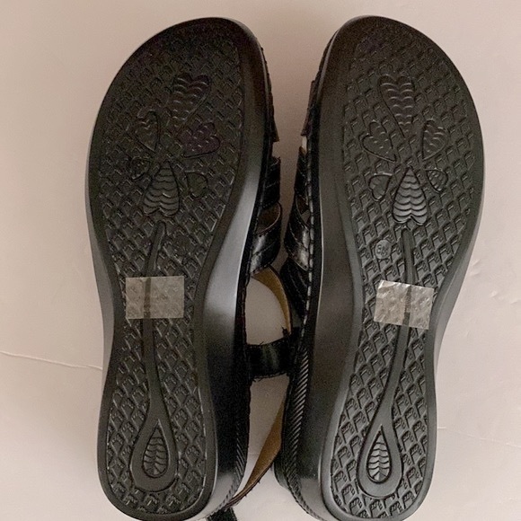 Studio Works comfort MARYBELLE black hook & loop sandals side scratch size 8M 🌹 - Picture 8 of 10